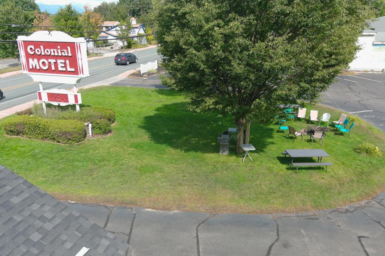 Colonial Motel Норт-Конвей Екстер'єр фото