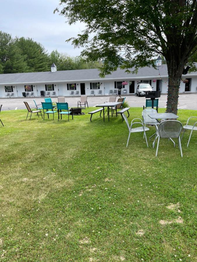 Colonial Motel Норт-Конвей Екстер'єр фото