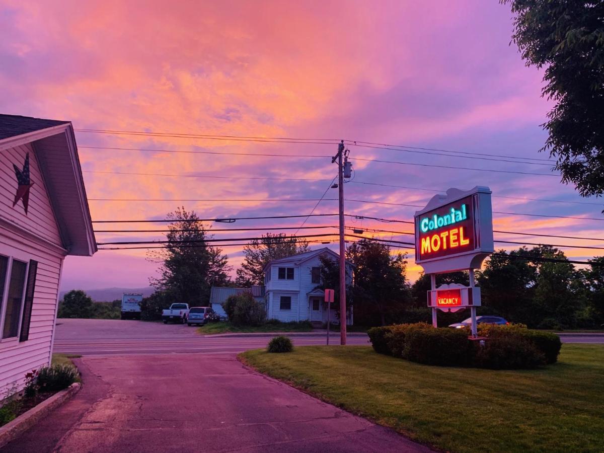 Colonial Motel Норт-Конвей Екстер'єр фото